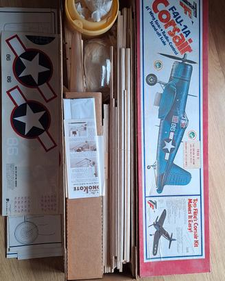 Kit aeromodello Corsair Top Flite