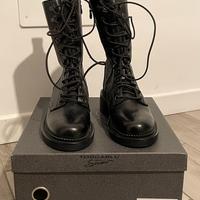 Stivali stringati di pelle donna Tosca Blu