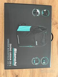 Zaino 25 L dimensioni 46,5 x 34 x 16 cm