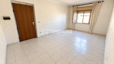 APPARTAMENTO CON TERRAZZO E BOX AUTO