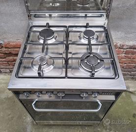 Cucina GAS ARISTON 4 Fuochi Forno Ventilato 60