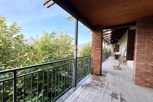 5 LOCALI A OGLIANICO