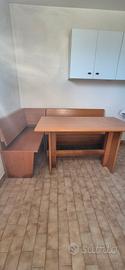 Set da pranzo tavolo e giro panca con contenitore 
