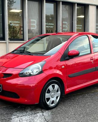 Toyota Aygo 1.0 12V VVT-i 5 porte - NEOPATENTATI