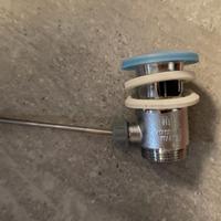 Piletta ottone nuova con salterello bidet e lavabo