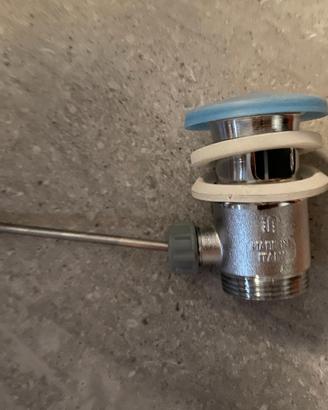 Piletta ottone nuova con salterello bidet e lavabo