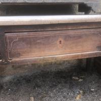 Scrittoio Siciliano e altri mobili d'antiquariato