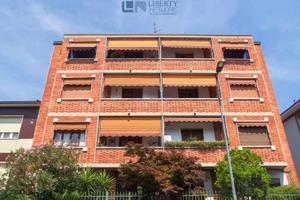 Appartamento di 54 m² con 2 locali e box auto a Mi