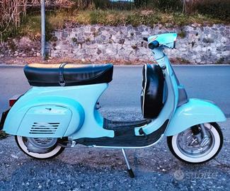 Vespa 50 special completamente restaurata