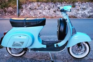 Vespa 50 special completamente restaurata