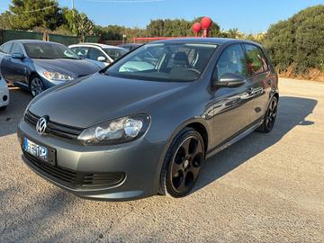 Volkswagen Golf 1.6 TDI DPF 3p. Highline