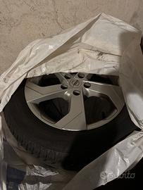 4 Gomme invernali + cerchi in lega Nissan 17