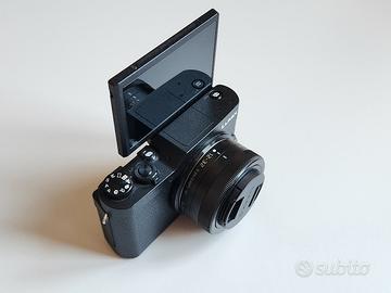 Mirrorless Panasonic DC-GX 800