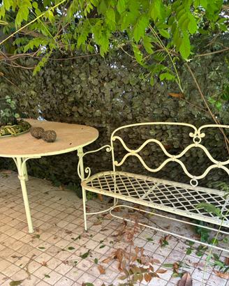 Mobili per giardino