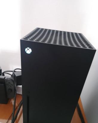 XBOX SERIE X PIU 5 GIOCHI