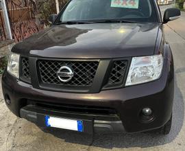 Nissan Navara 2.5 dCi 190CV 4 porte Double Cab Spo