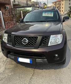 Nissan Navara 2.5 dCi 190CV 4 porte Double Cab Spo