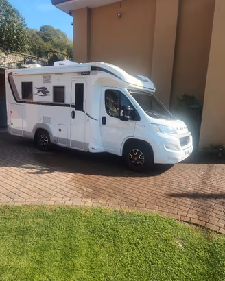 laika ecovip 112 compatto  6.59 con letto nautico 
