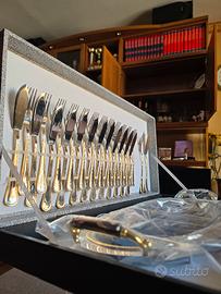 Set posate e coltelli da pesce con vassoio