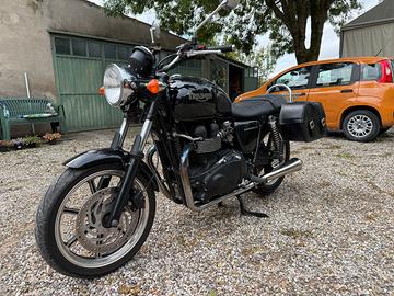 Triumph Bonneville SE 2012