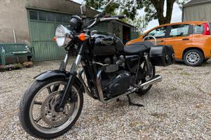 Triumph Bonneville SE 2012