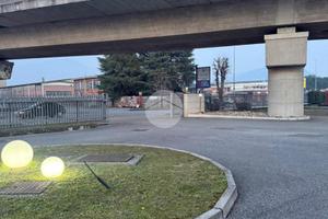 NEGOZIO A ALBANO SANT'ALESSANDRO