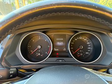 VW Tiguan 2.0 150cv SCR DSG colore grigio