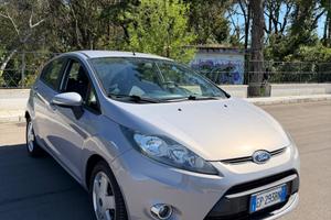 Ford Fiesta Ikon 1.4 16V 5p.Bz.- GPL Business