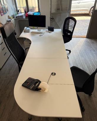 Scrivania angolare IKEA - 260 lungx120 lato max