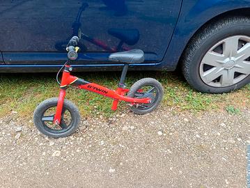 Prima bici (per imparare)senza pedali 