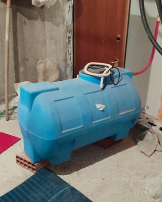 serbatoio 300 litri con rubinetto