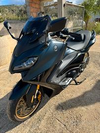 Tmax Tech 560cc