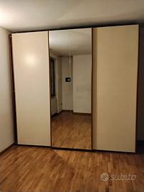 armadio H 2,60 * L 2,80 