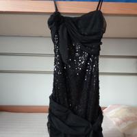 Tubino nero con pizzo e paillettes Rinascimento