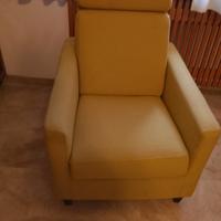 Poltrona color senape