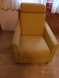 Poltrona color senape