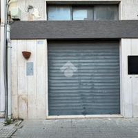 NEGOZIO A BRINDISI
