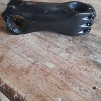 Attacco manubrio Ritchey in carbonio
