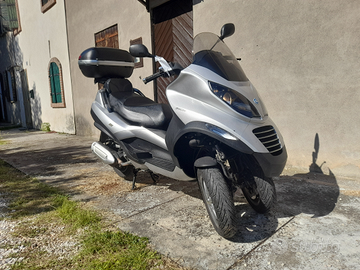 Piaggio MP3 250 i.e