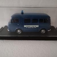 modellino fiat 238 finestrato azzurro polizia