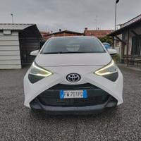 Toyota Aygo 1.0 VVT-i x-play MMT CON 48 MILA KM