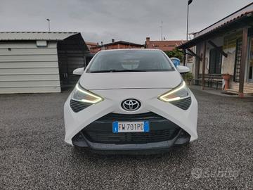 Toyota Aygo 1.0 VVT-i x-play MMT CON 48 MILA KM