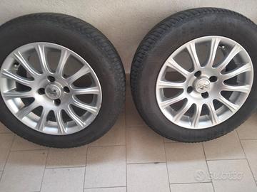 Treno ruote gomme auto