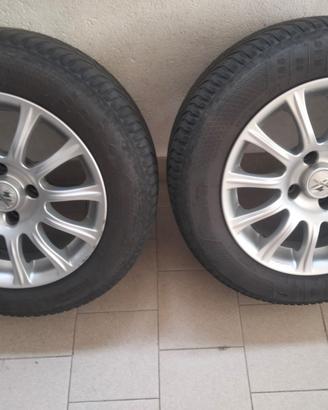 Treno ruote gomme auto