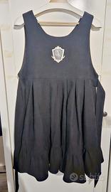 Vestito invernale stile Dark Academia o Uniforme