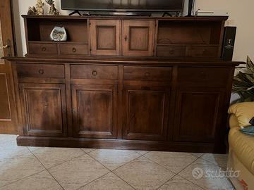 Sala in “arte povera” in legno ciliegio in buono s