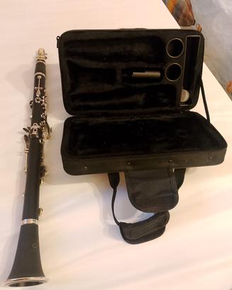 Clarinetto con valigetta....