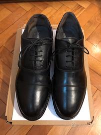 scarpe classiche in pelle
