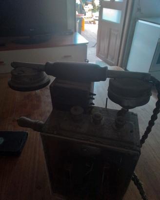 vecchio  telefono antico 