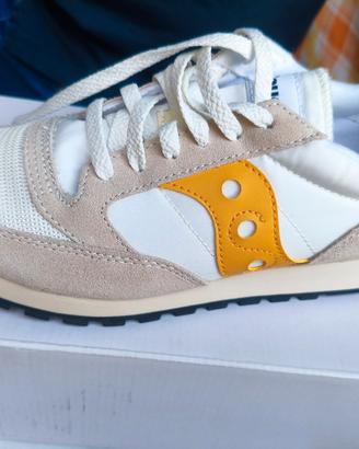 saucony jazz 40